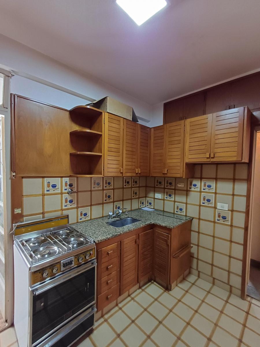 Semipiso de 3 Amb. C/ Balcon y Cochera – Piaggio 106 – Avellaneda Centro 4