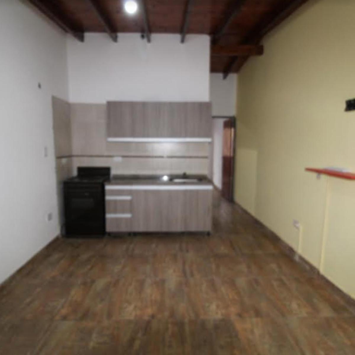 Departamento 2 Amb. Planta Alta - Hurlingham 4