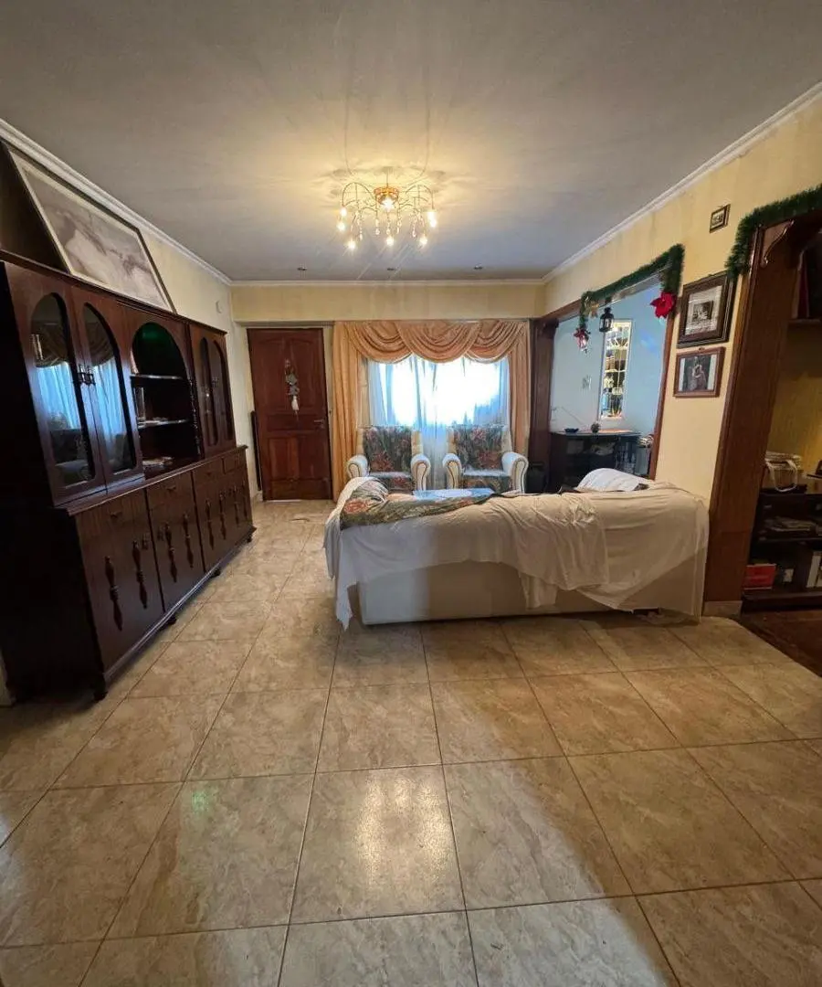 Casa en alquiler de 4 ambientes- 3