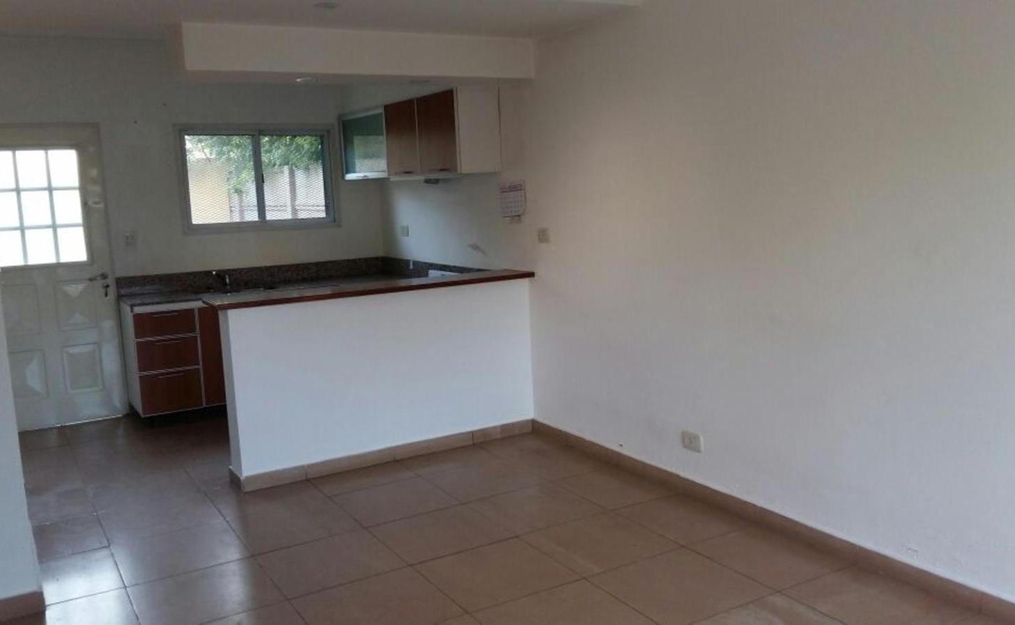 Foto de Duplex 3 Ambientes en alquiler- Excelente ubicacion, imagen 3
