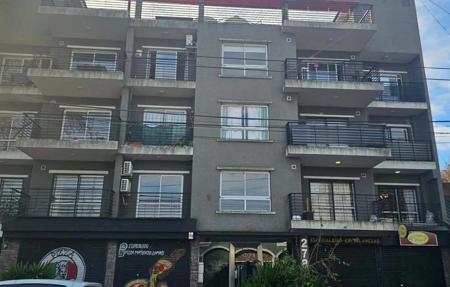 DEPARTAMENTO DE 2 AMBIENTES CON COCHERA OPORTUNIDAD!! 1