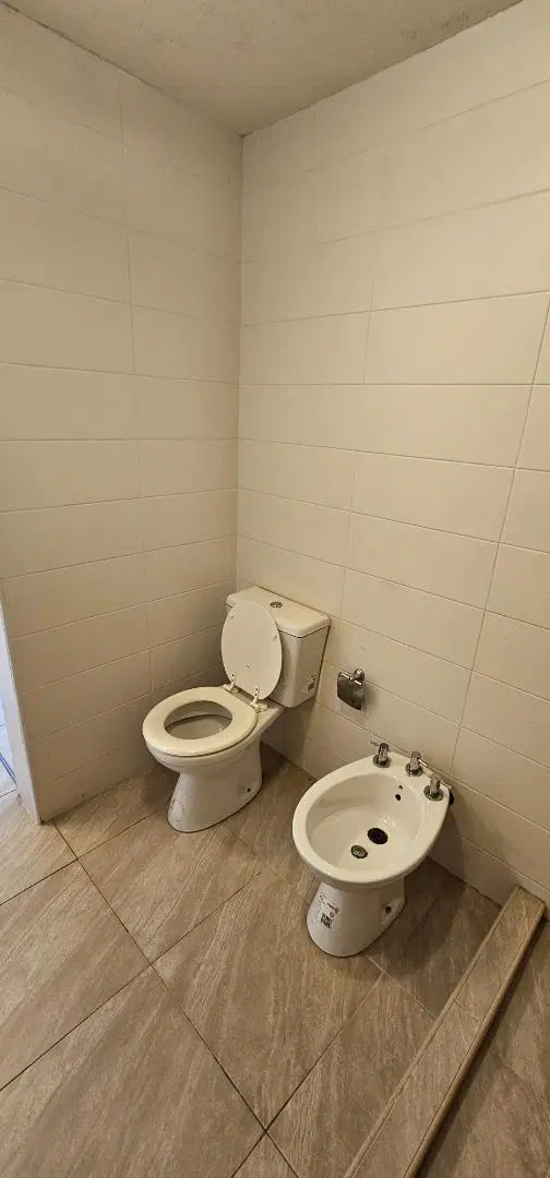 DEPARTAMENTO DE 2 AMBIENTES CON COCHERA OPORTUNIDAD!! 5
