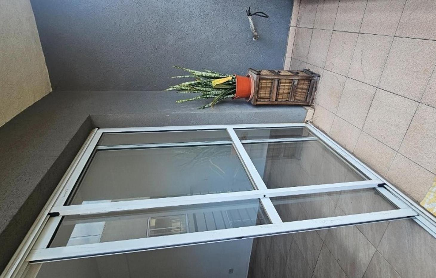 Foto de DEPARTAMENTO DE 2 AMBIENTES CON COCHERA OPORTUNIDAD!!, imagen 3