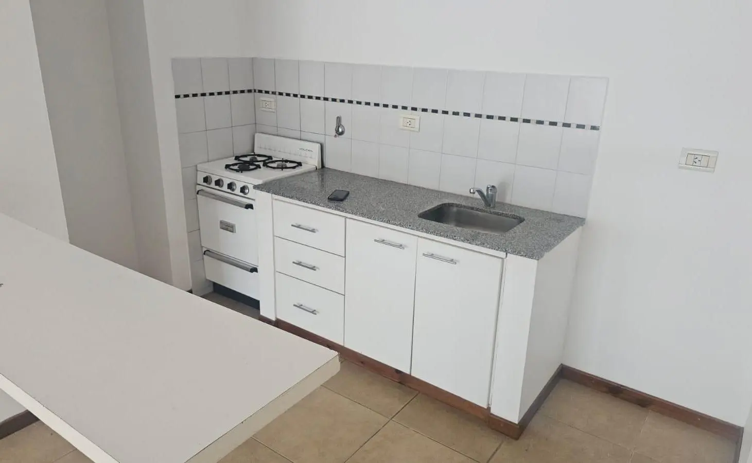 Departamento 1 dormitorio en alquiler La Plata 3
