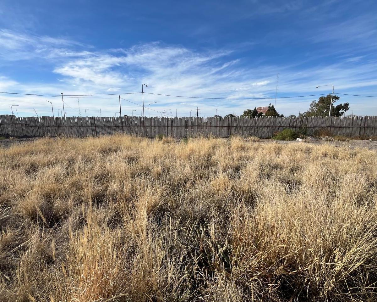 Forza Vende - Lote 600 m² B° Alta Mendoza II, con Salida Comercial 2