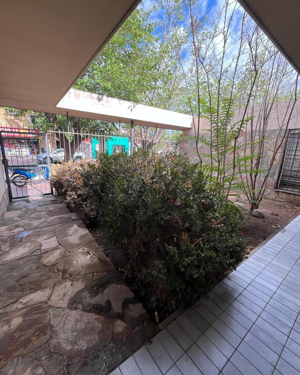 Forza Vende - Casa 477 m² / 190 m² Cub. Villa Nueva, Gllen 1
