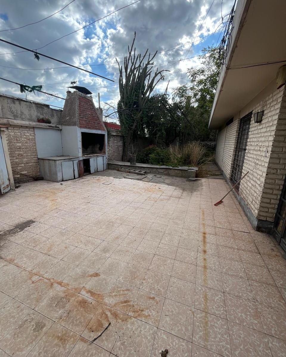Forza Vende - Casa 477 m² / 190 m² Cub. Villa Nueva, Gllen 3