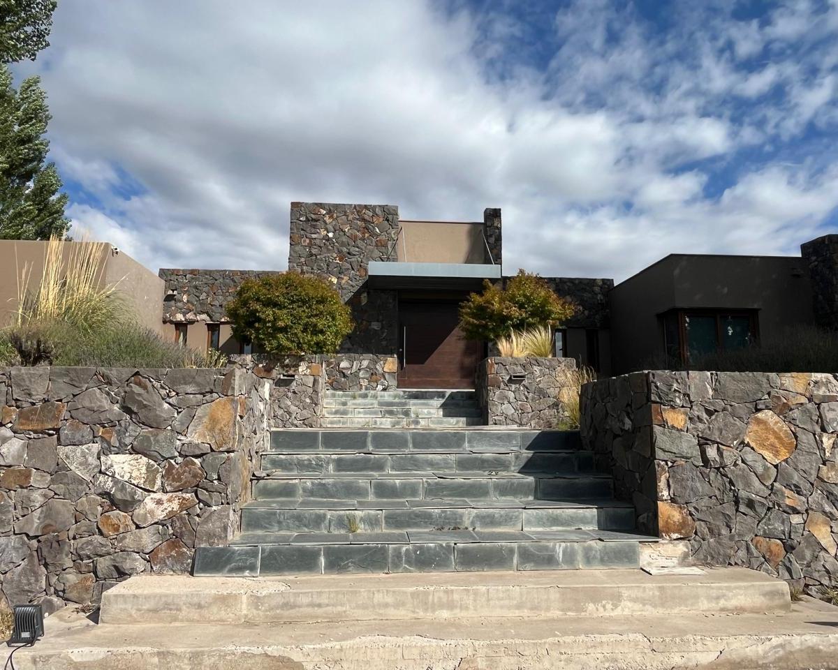 Forza Vende - Casa Quinta de Categoria. Tupungato Winelands 1