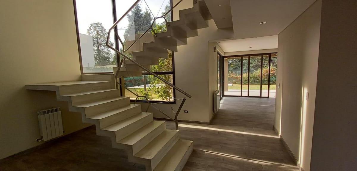 Forza Vende - Casa de Categoría, B° Los Teros. 400 m² / 730 m² 3