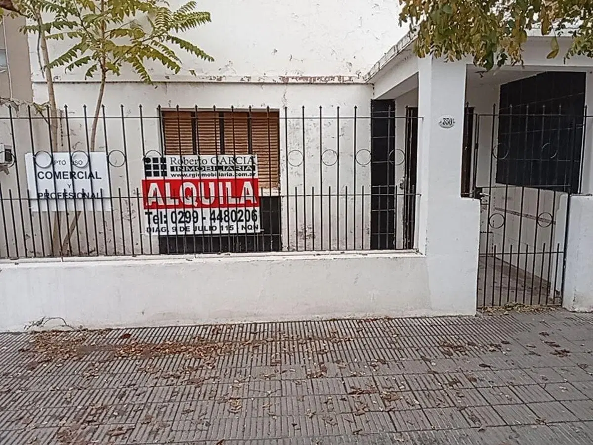 ALQUILER - CASA APTA USO COMERCIL Y/O PROFECIONAL - JUJUY 350 3