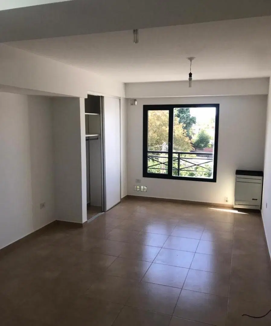 ALQUILER MONOAMBIENTE ILLIA 928 PISO 3 – NQN CAP 3