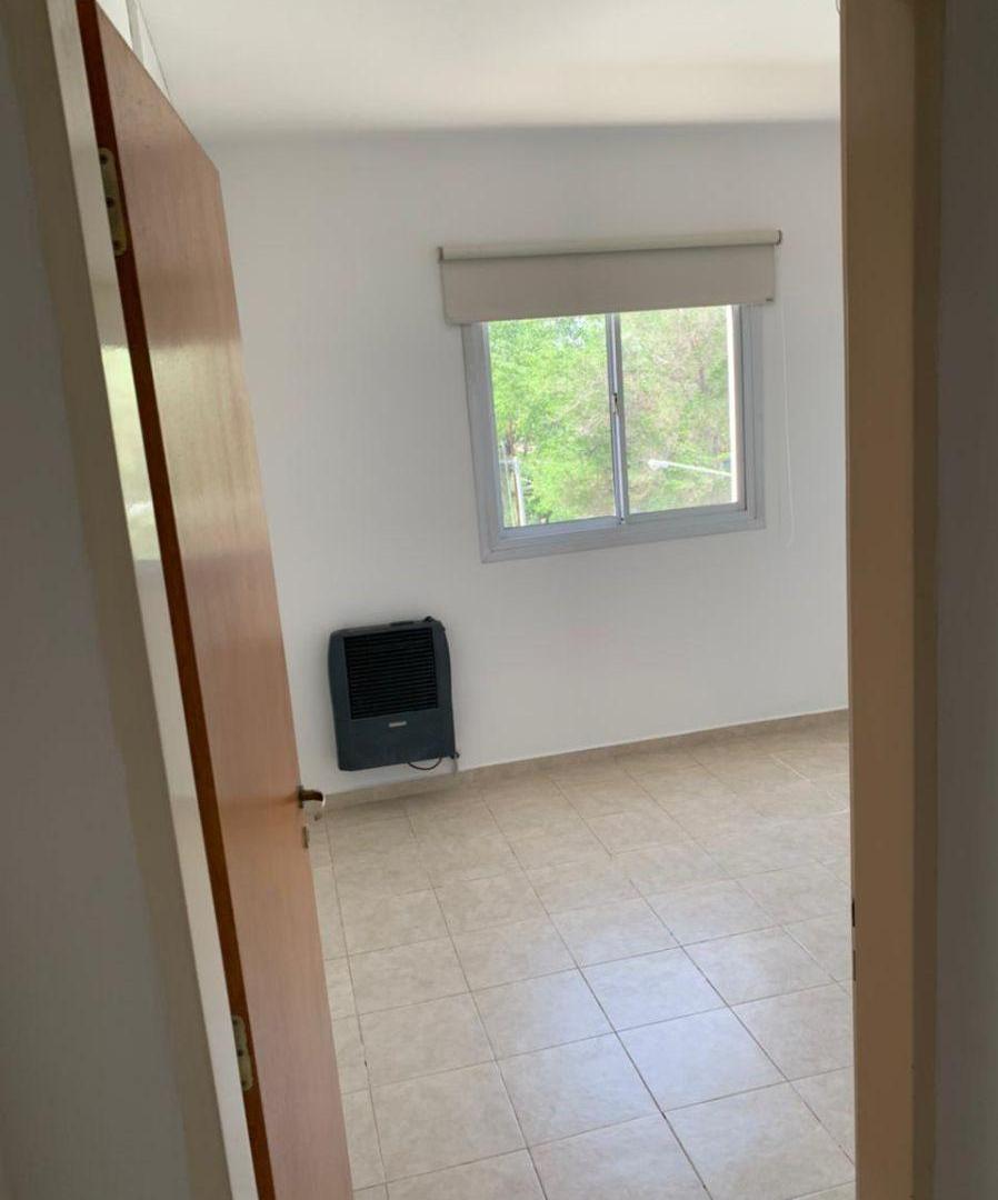 Foto de ALQUILER - DEPARTAMENTO DE 1 DORMITORIO C/COCHERA DIRECCION: MITRE N°, imagen 4