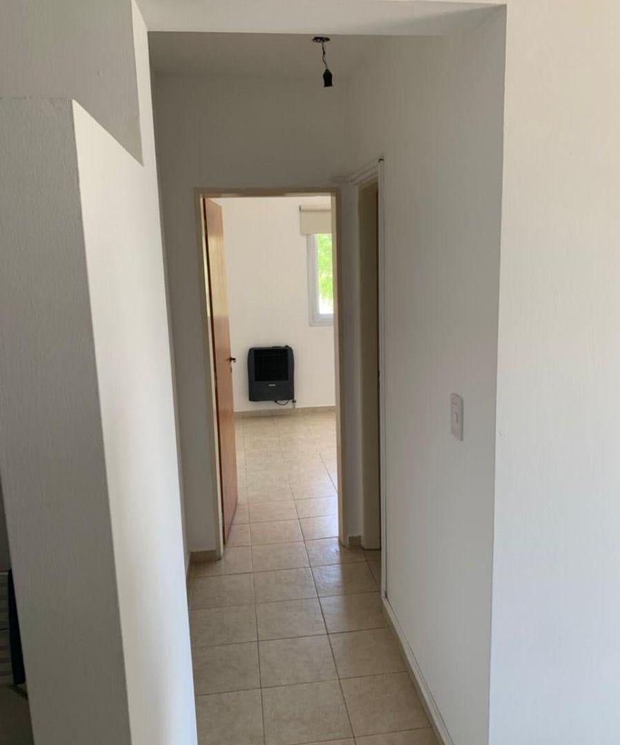 Foto de ALQUILER - DEPARTAMENTO DE 1 DORMITORIO C/COCHERA DIRECCION: MITRE N°, imagen 5