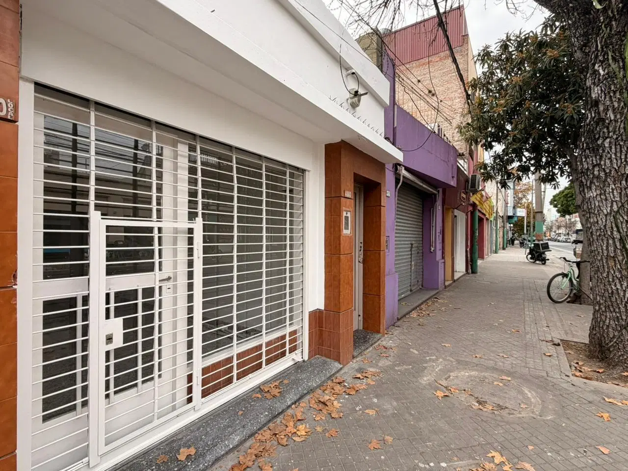 Local comercial en ALQUILER sobre calle Mendoza 4