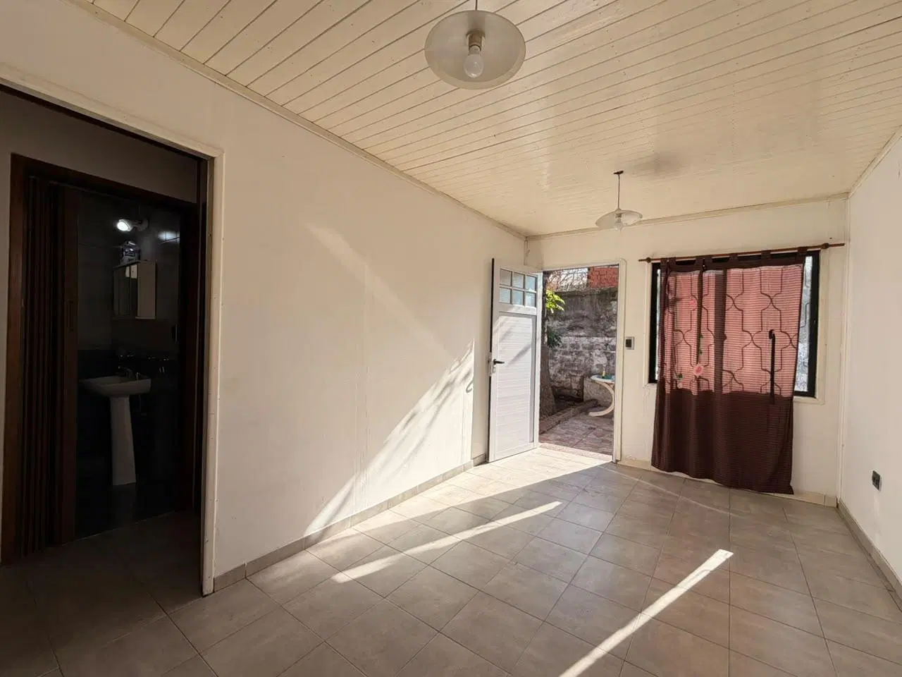 ALQUILER Casa de Pasillo | Dos dormitorios y patio 5