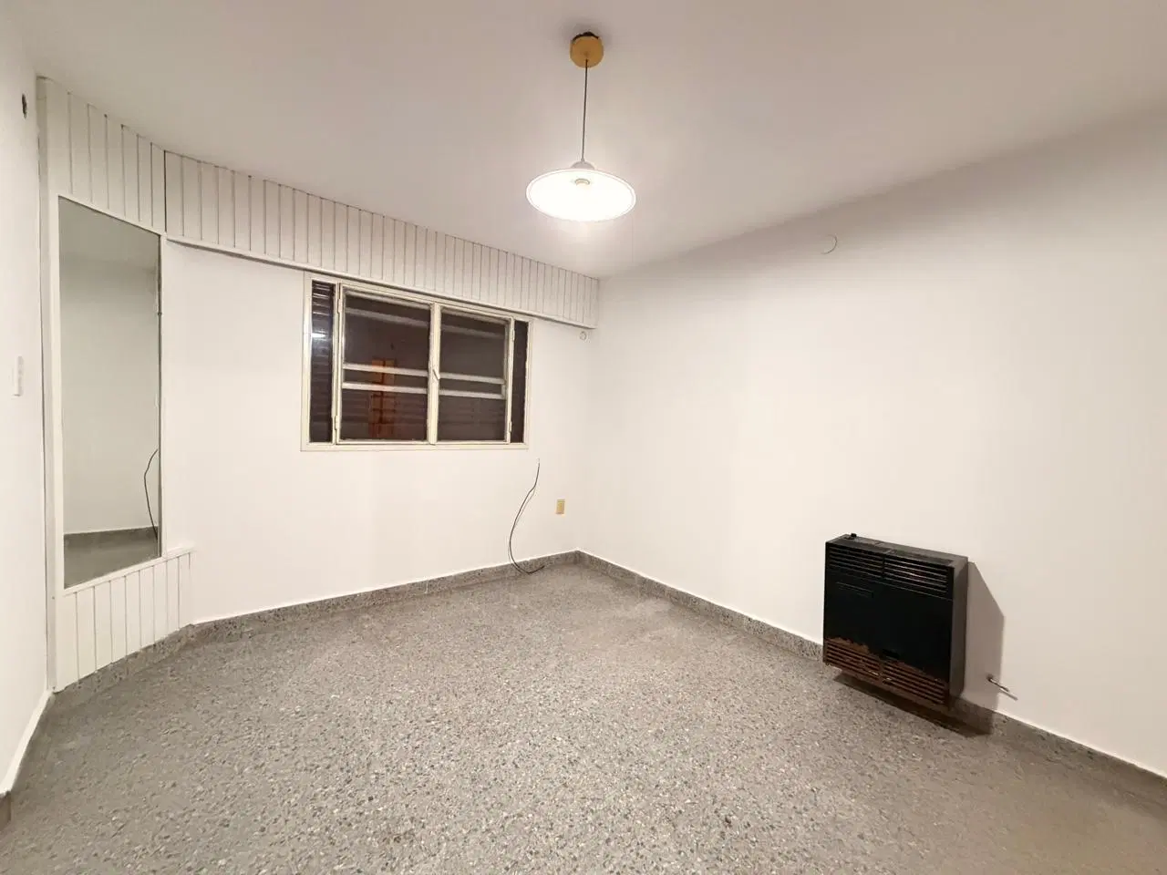 Alquiler: Dos dormitorio y cochera! 1