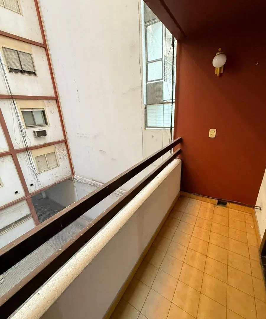 Alquiler Dpto 2 dormitorios con balcon! 2
