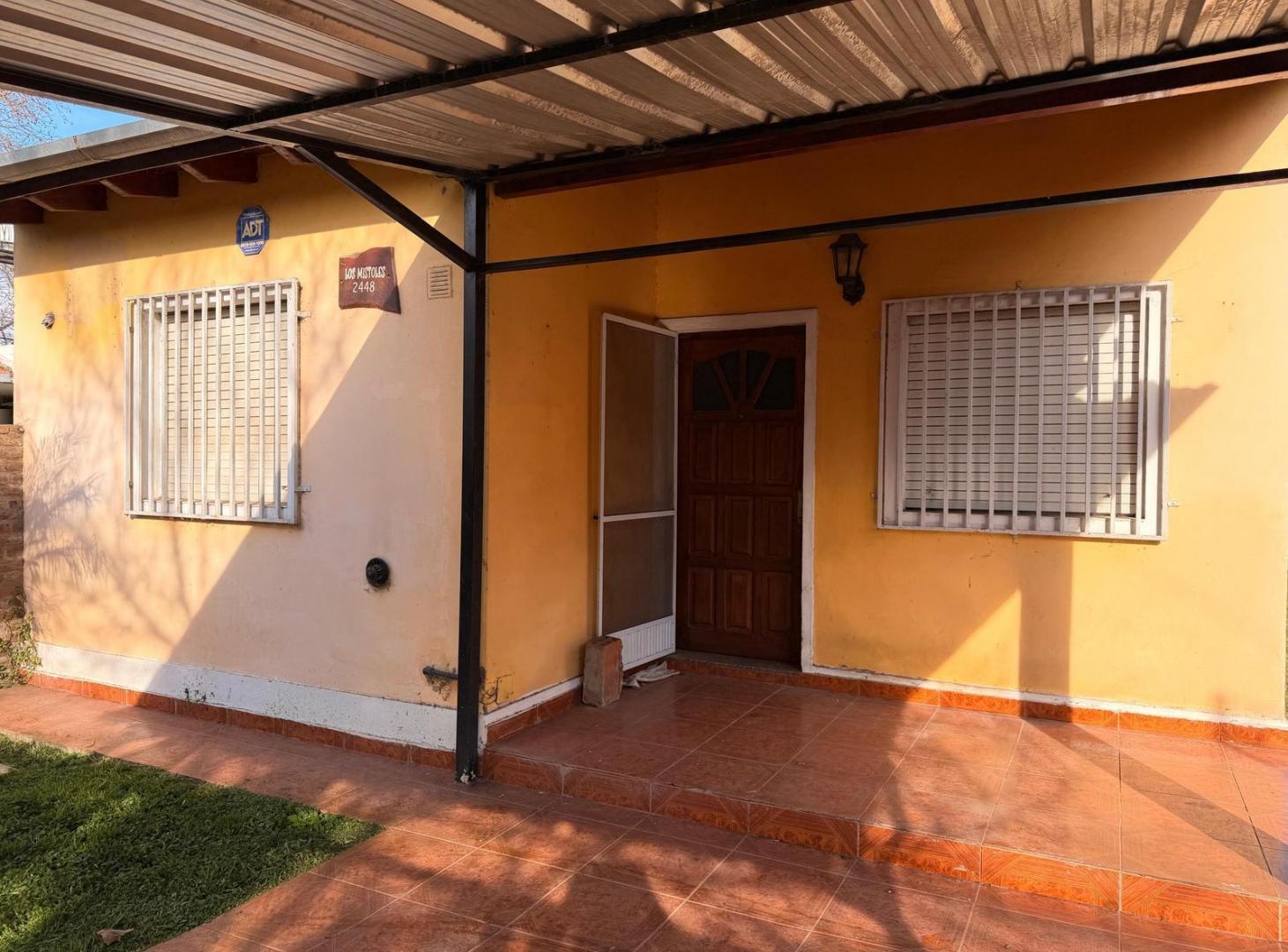 Foto de ALQUILER: Funes, Santa Fe | 2 Dormitorios | Pileta | Cochera, imagen 2