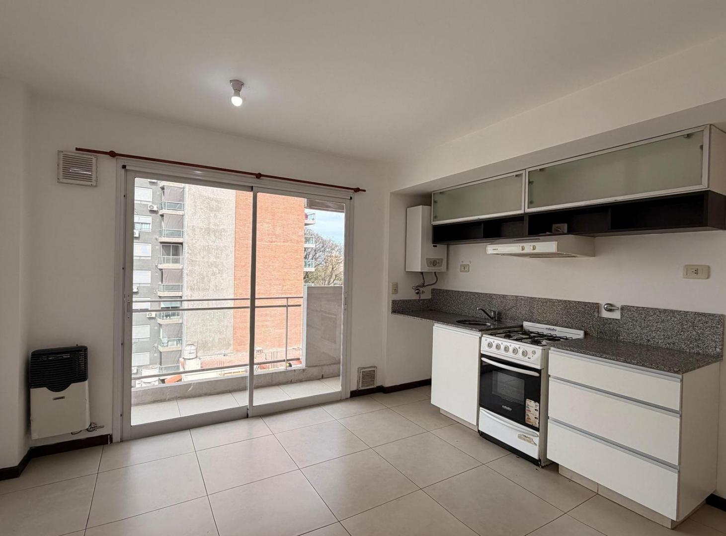 Foto de ALQUILER: Echesortu, Rosario | Departamento 1 dormitorio, imagen 2