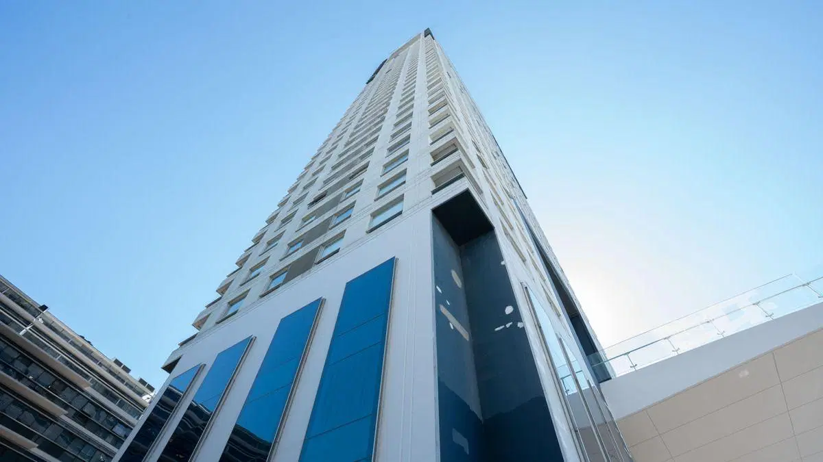 Torres del Yacht 1