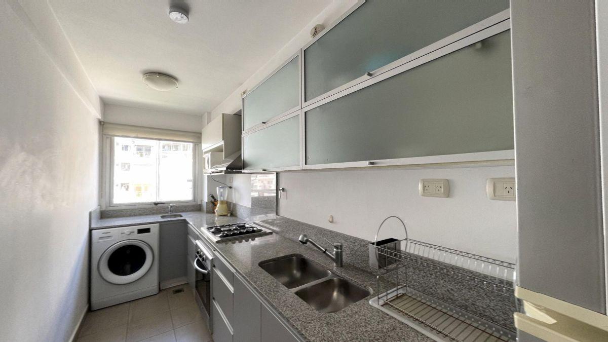 Departamento de 3 ambientes en Torre Oro