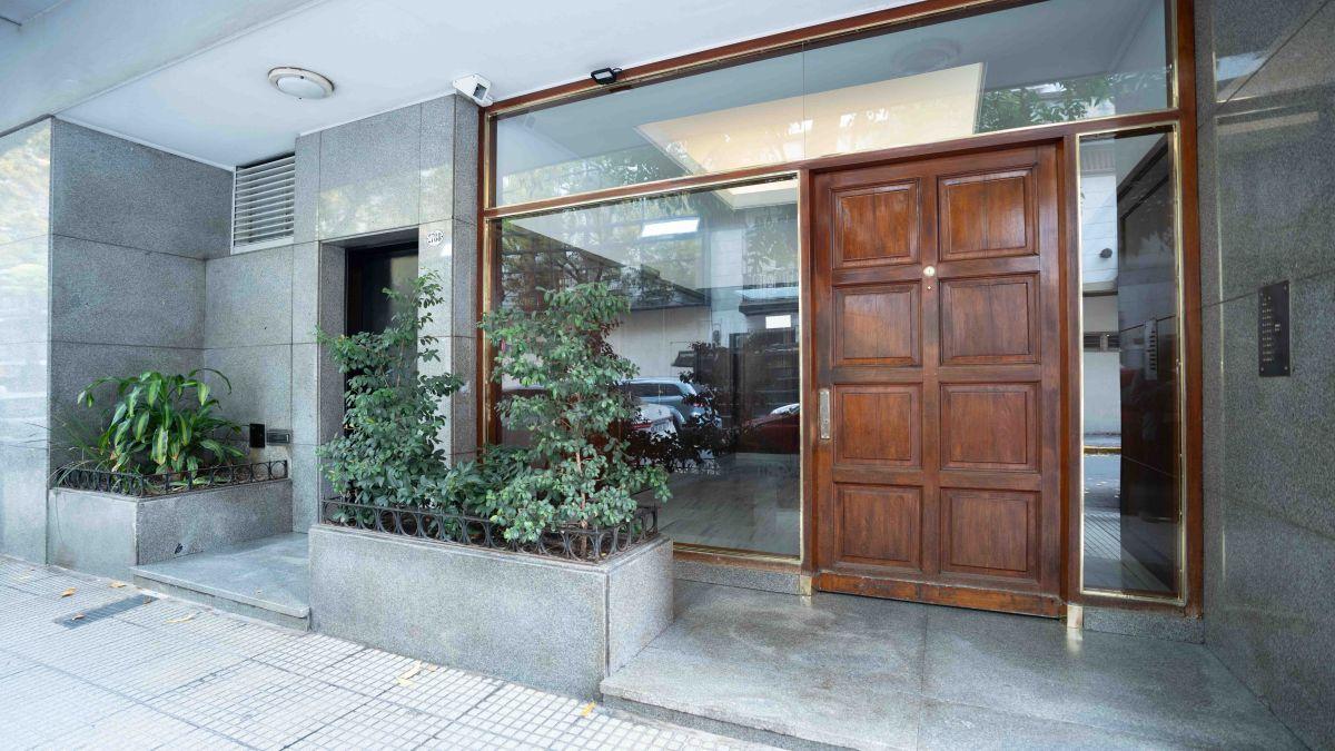 Departamento de 4 Ambientes en Arenales y Laprida, Barrio Norte