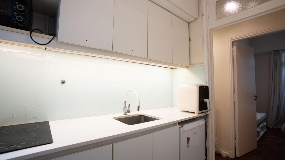 Departamento de 2 ambientes, Junin y French, Recoleta