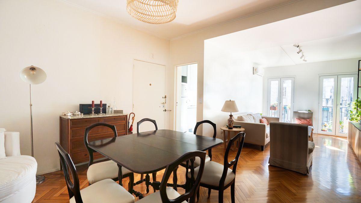 French al 2600, Recoleta