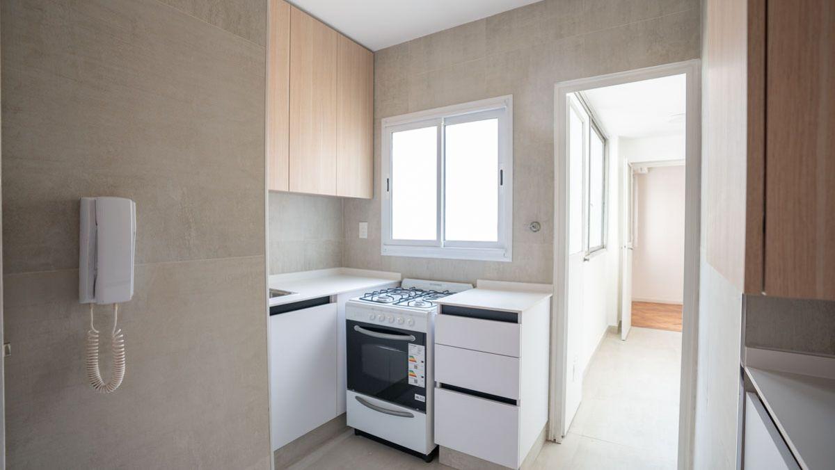 Foto de Departamento | Venta | 3 Ambientes con Dependencia | Billinghurst al, imagen 3