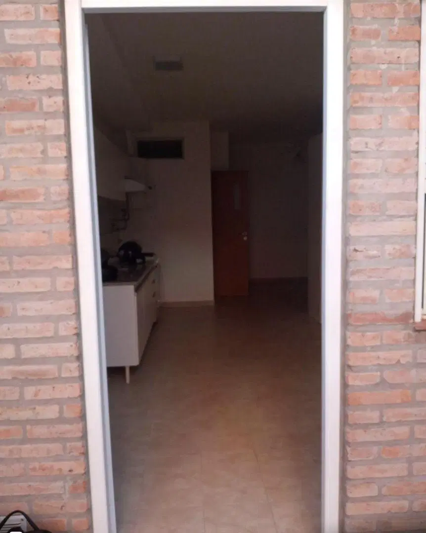 Alquiler Excelente monoambiente con patio en calle Urquiza 3231 3