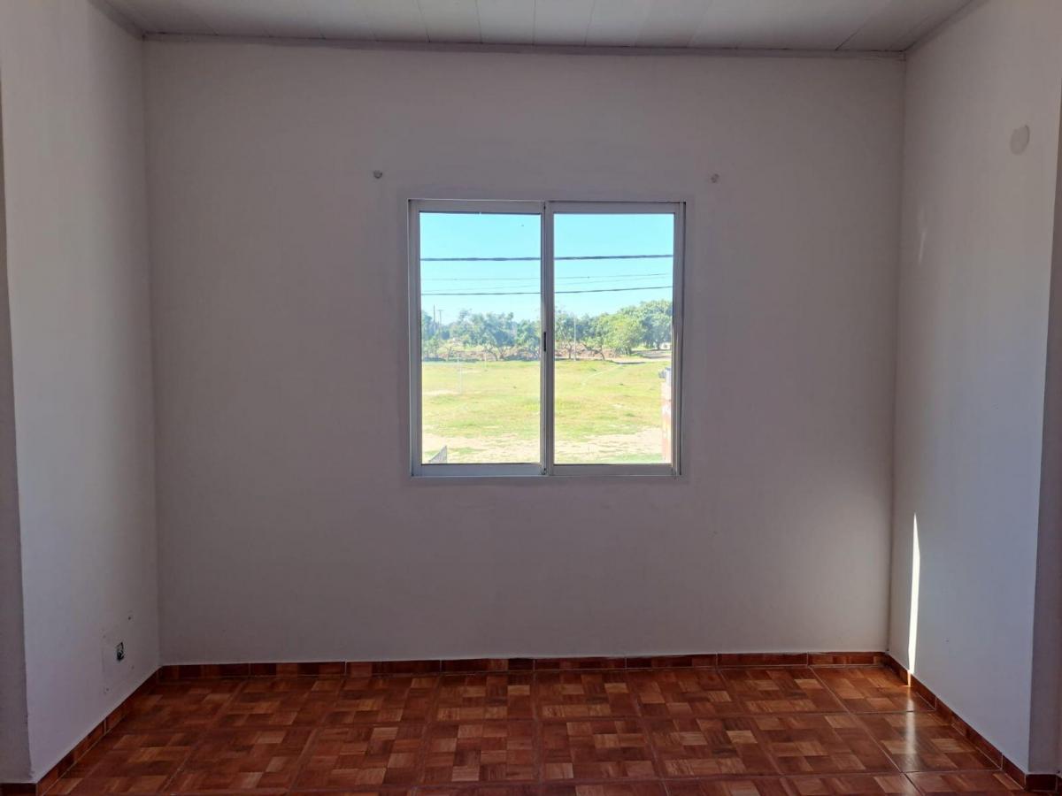 En Venta Complejo de 3 Deptos y 1 Local Comercial. 1