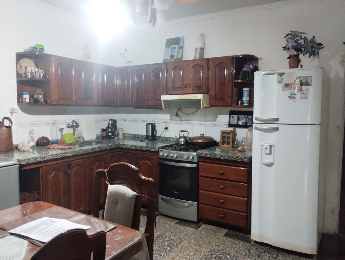 Se Vende Casa en Barrio America - Reconquista - 3 Dorm 2