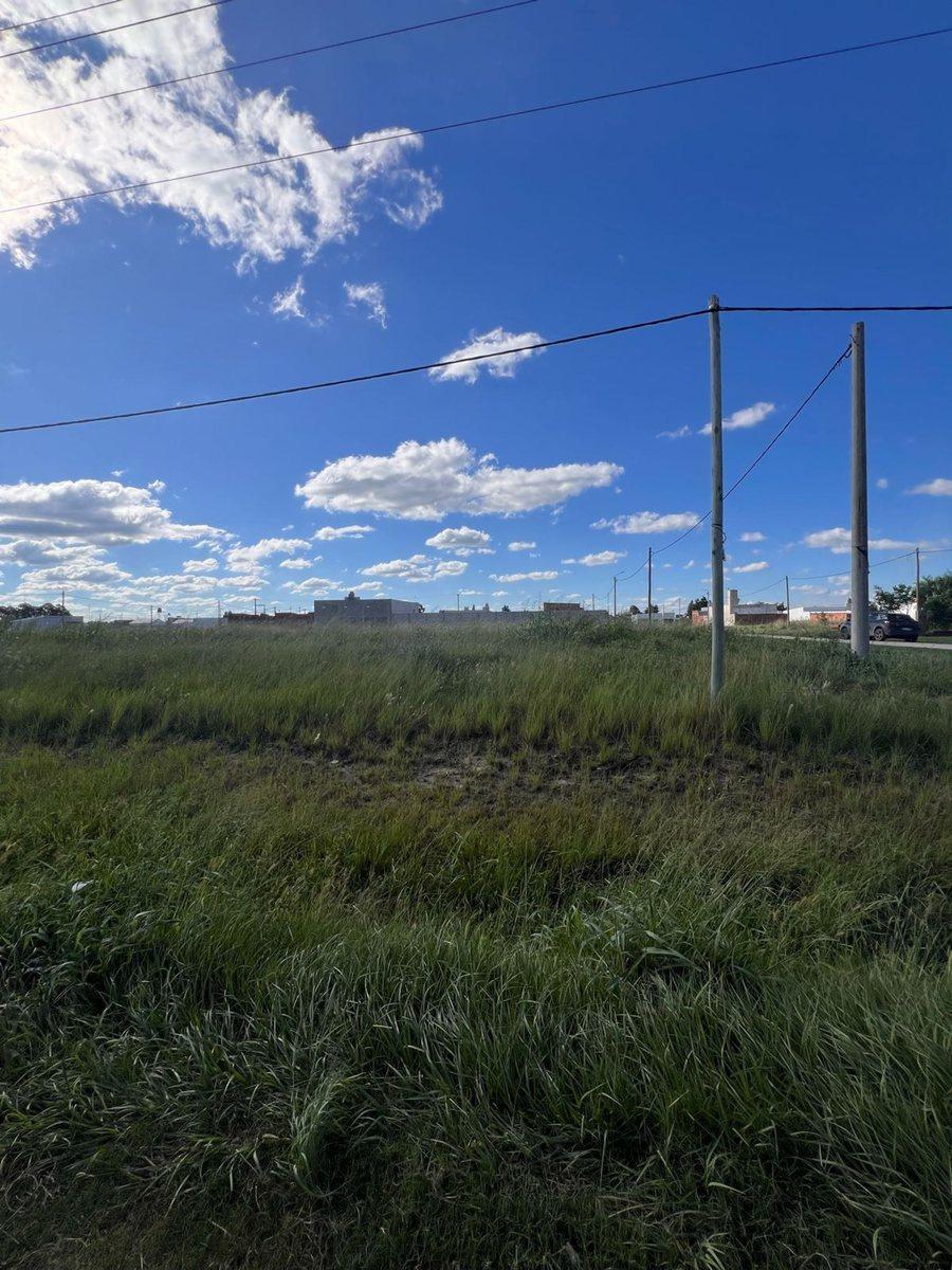 Se Vende Terreno Sobre Calle Islas Malvinas (47) 2