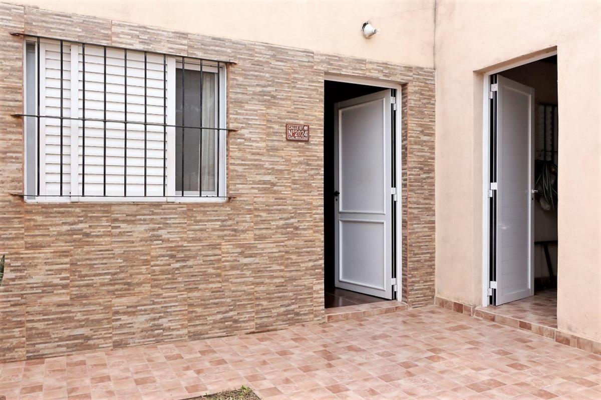 Se Vende Casa en Barrio Martelossi, Reconquista 3