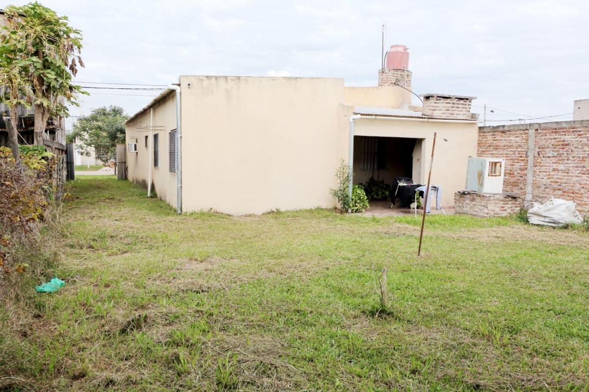 Se Vende Casa en Barrio Martelossi, Reconquista 2