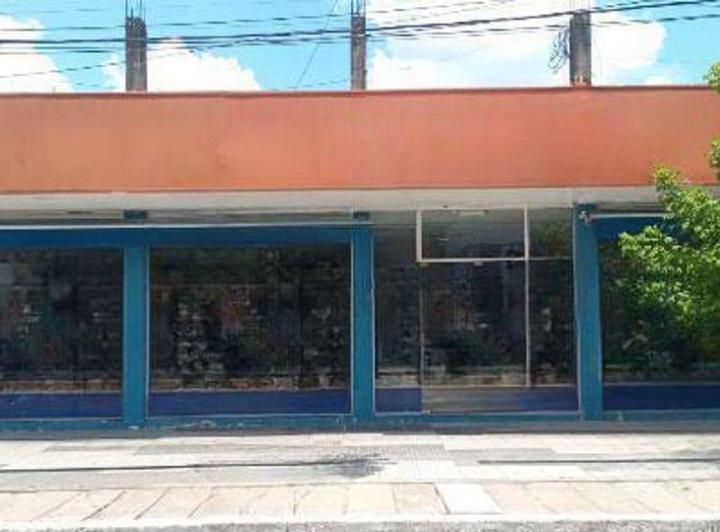 Se Vende Propiedad en el Centro de Reconquista 4