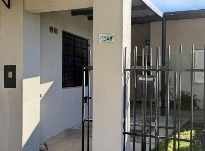 SE VENDE CASA EN BARRIO SAN MARTÍN-RQTA 2