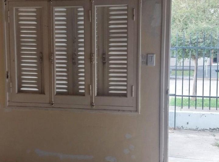 SE VENDE CASA EN RECONQUISTA 5