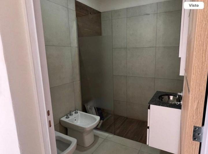Se VENDE departamento en Reconquista 4