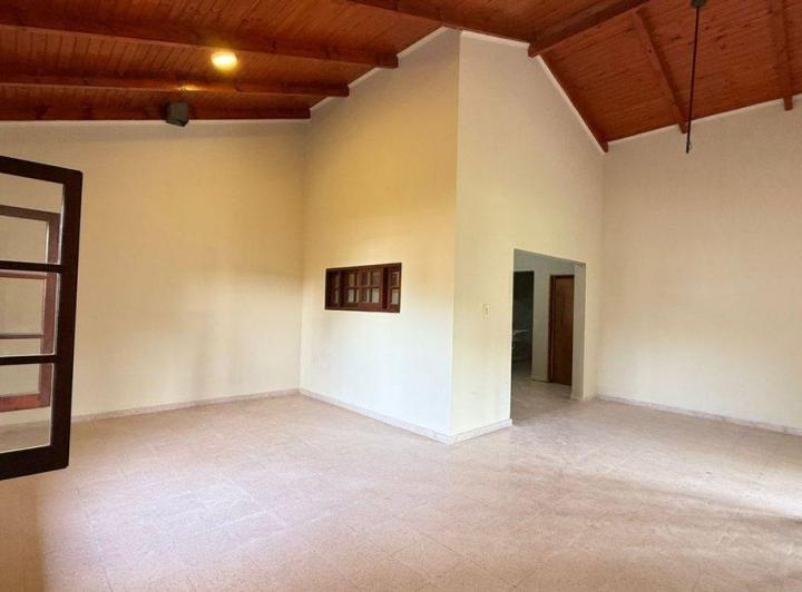 Casa en Venta Reconquista 3 Dorm -Lisandro de la T 3