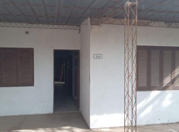 SE VENDE CASA EN RECONQUISTA, Bº LAS FLORES 3