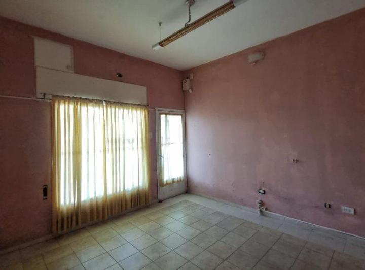 Se vende Local / oficina 4