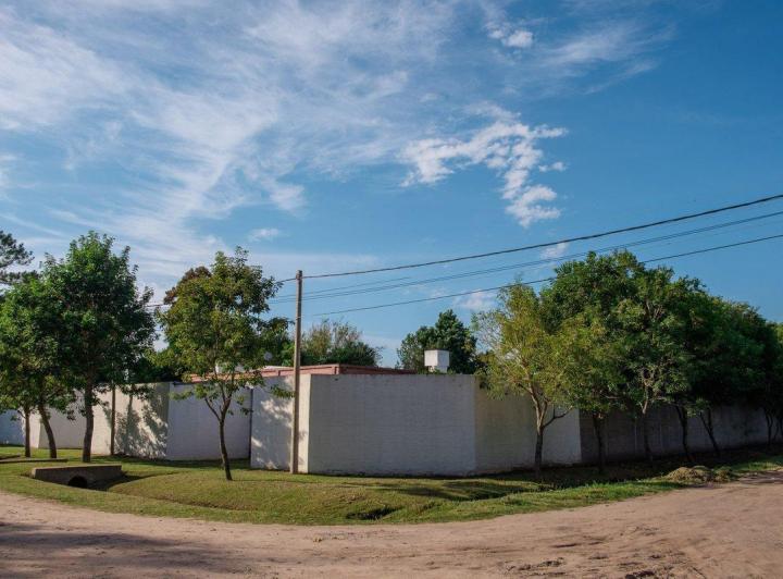 CASA 3 dormitorios con jardín en RECONQUISTA (Sta 2