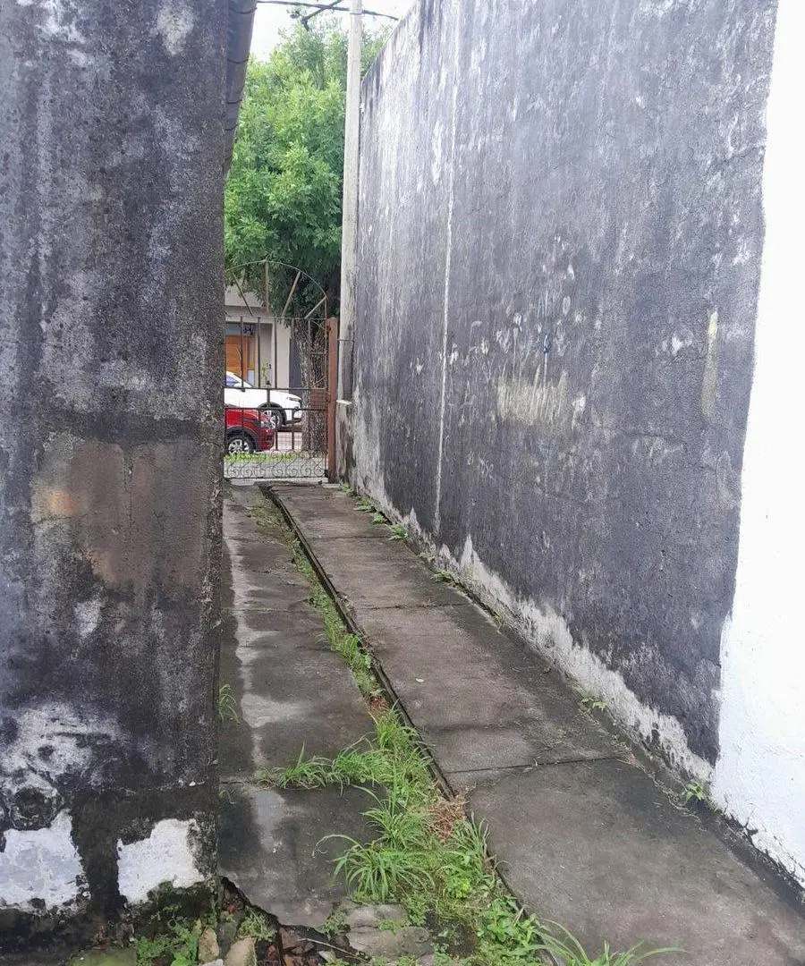 Casa dentro de los bulevares en Reconquista 5