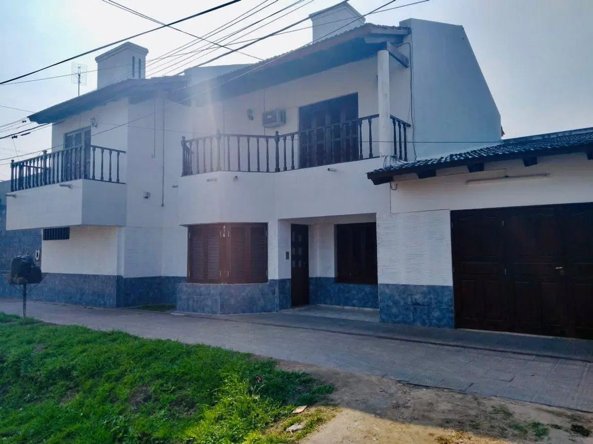 Casa en venta de 2 pisos, Barrio Carmen Luisa RQTA 5