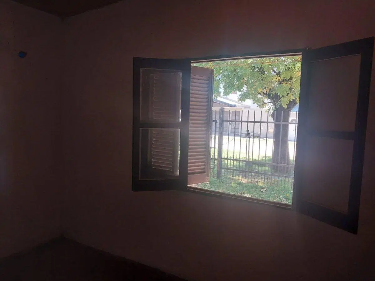 SE VENDE CASA EN RECONQUISTA, Bº LAS FLORES 4