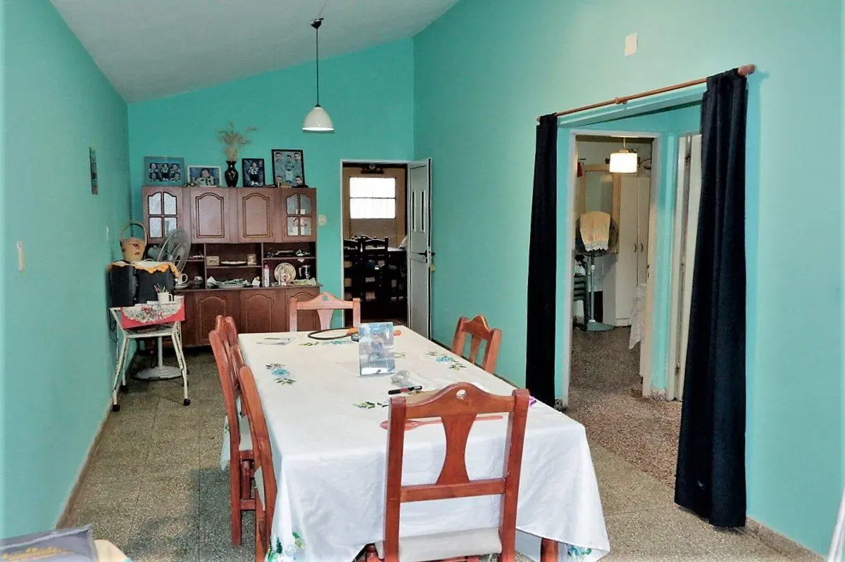 SE ALQUILA CASA EN AVELLANEDA 3