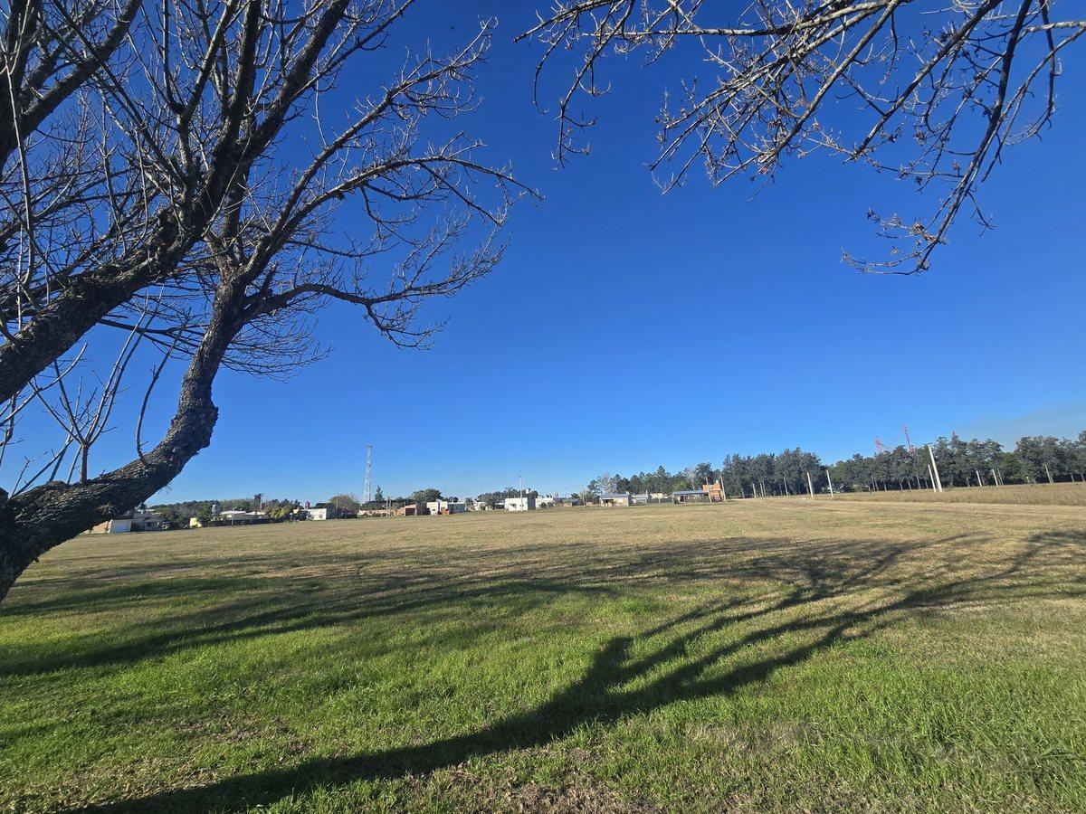 Se vende Lote en Los Laureles. En esquina