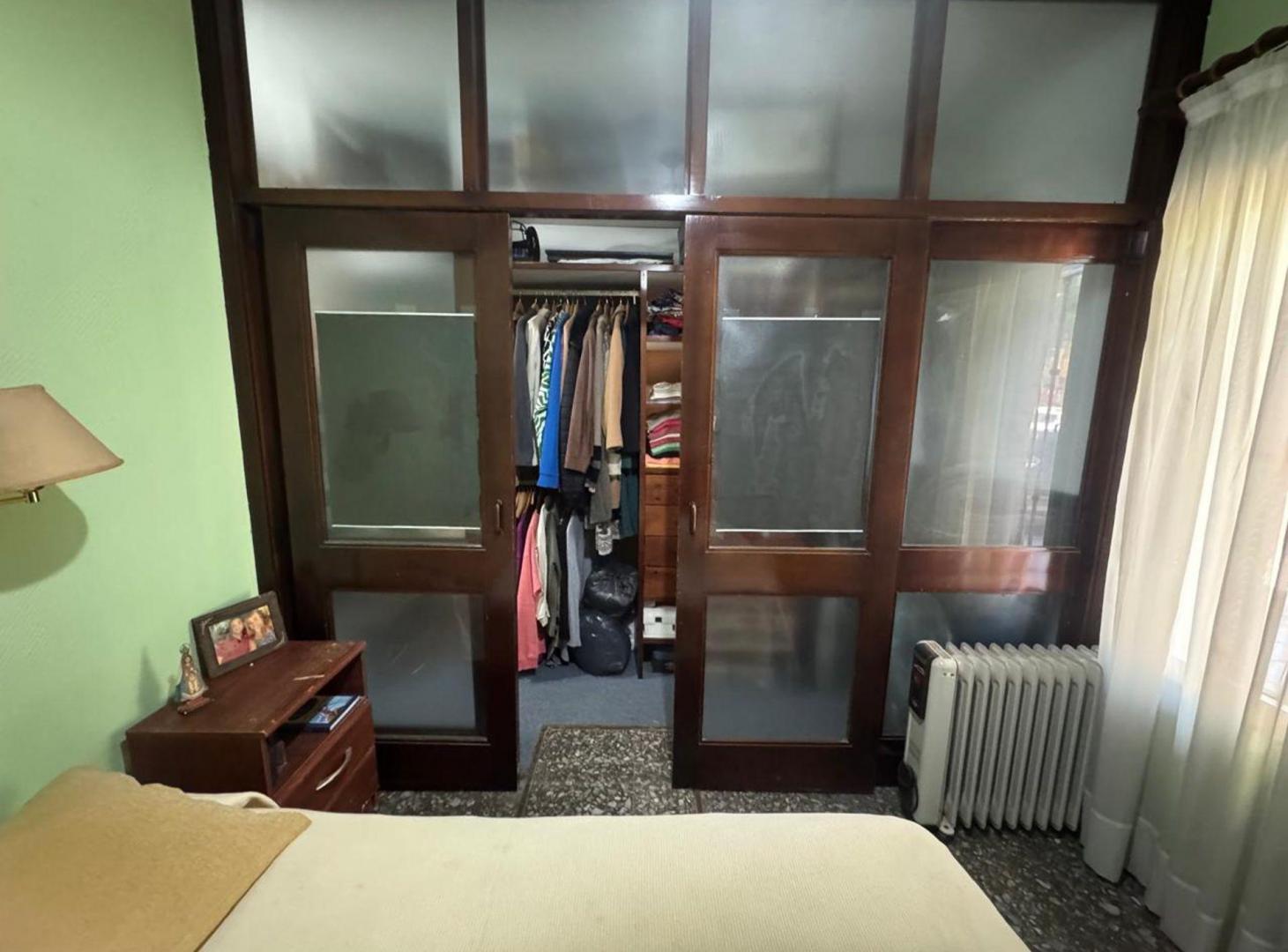 Casa centrica  en venta ubicada en Moreno 872.