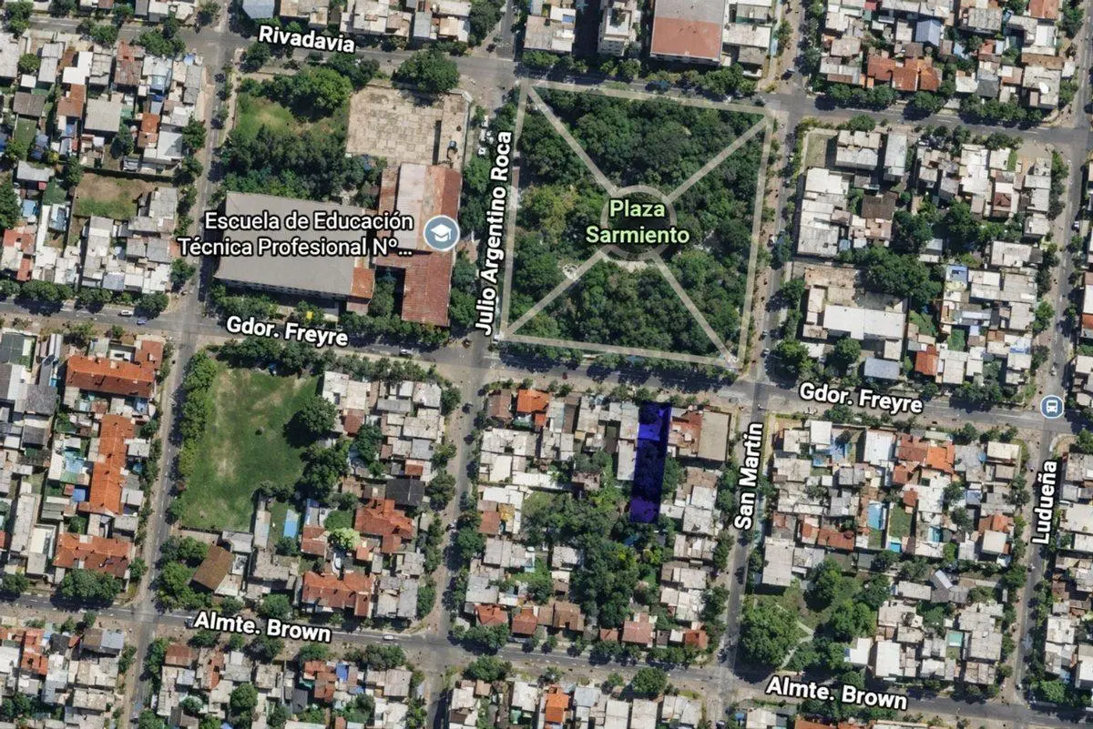 SE VENDE TERRENO DENTRO DE LOS 4BV -CASA A DEMOLER 3